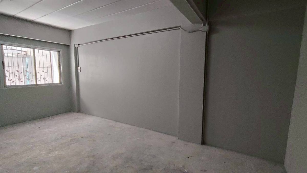 For SaleShop HouseMahachai Samut Sakhon : For Sale: 3.5-Storey Commercial Building – Baan Fahsai