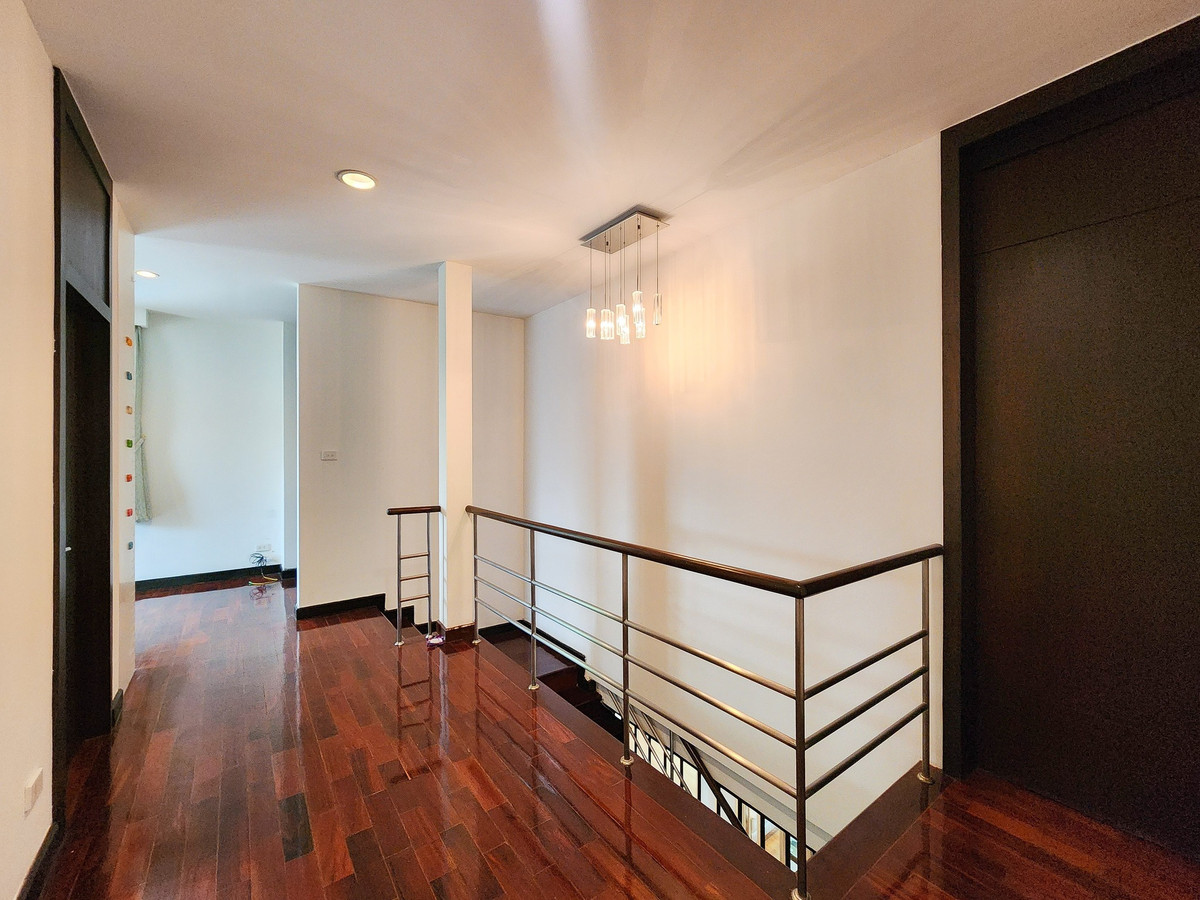 ให้เช่าบ้านลาดพร้าว เซ็นทรัลลาดพร้าว : SK05031 ให้เช่าบ้านลาดพร้าว2  บ้านเดี่ยวหลังใหญ่ พื้นที่เยอะ เลียบทางด่วน เอกมัย - รามอินทรา