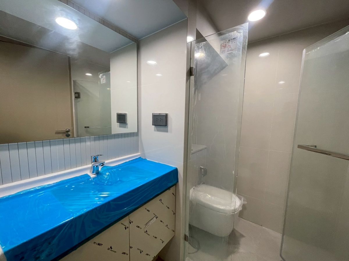 For SaleCondoSiam Paragon ,Chulalongkorn,Samyan : Sell down payment culture chula 2 bedroom 1 bath price 10.9 MB only