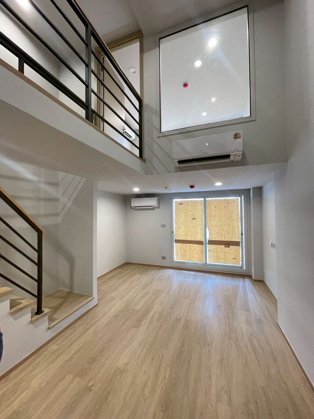 For SaleCondoSiam Paragon ,Chulalongkorn,Samyan : Sell down payment culture chula 2 bedroom 1 bath price 10.9 MB only