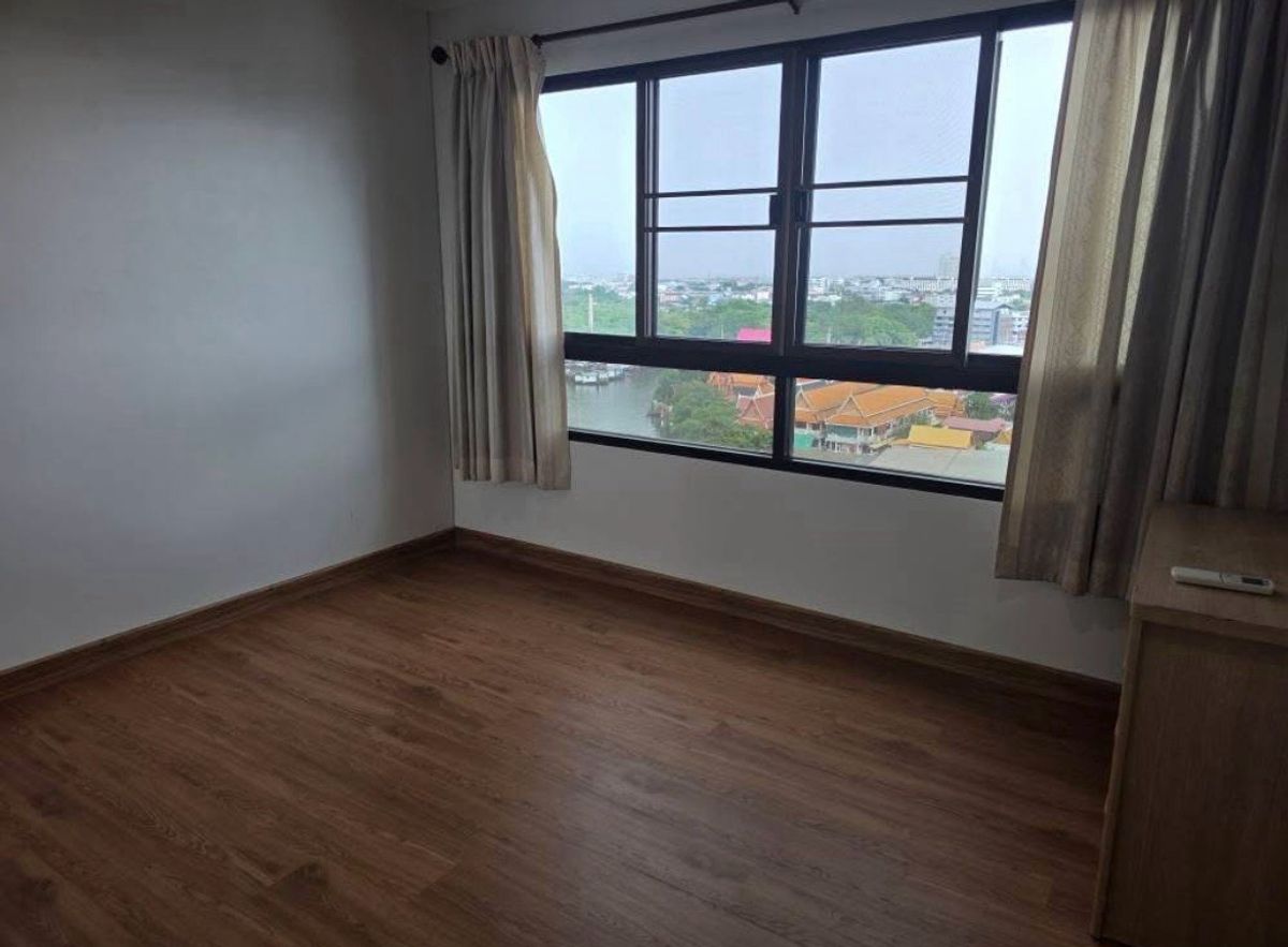 For RentCondoOnnut, Udomsuk : Lumpini Ville Sukhumvit 77-1 Room 1bedroom42 sq.m., 12th floor The room is beautiful, beautiful view. Fir with electrical appliances near BTS.ONNUT 15,000/month