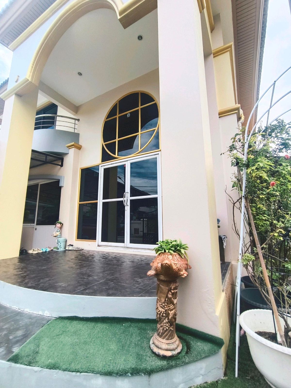 For SaleHousePinklao, Charansanitwong : Detached house High ceilings, airy, quiet, convenient to travel