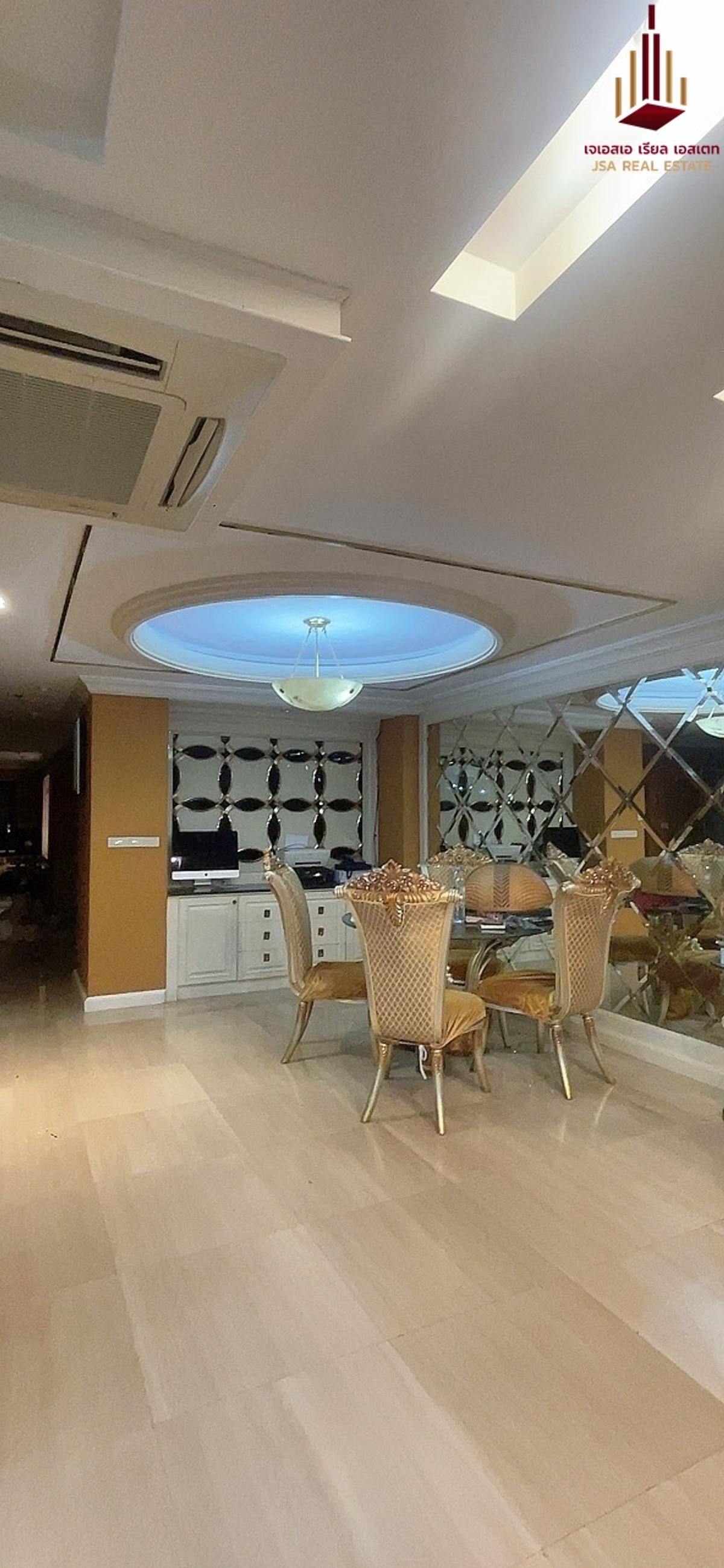 ให้เช่าคอนโดสุขุมวิท อโศก ทองหล่อ : ✨ For Rent: Las Colinas Condo ✨  💰 Only 65,000 THB/month