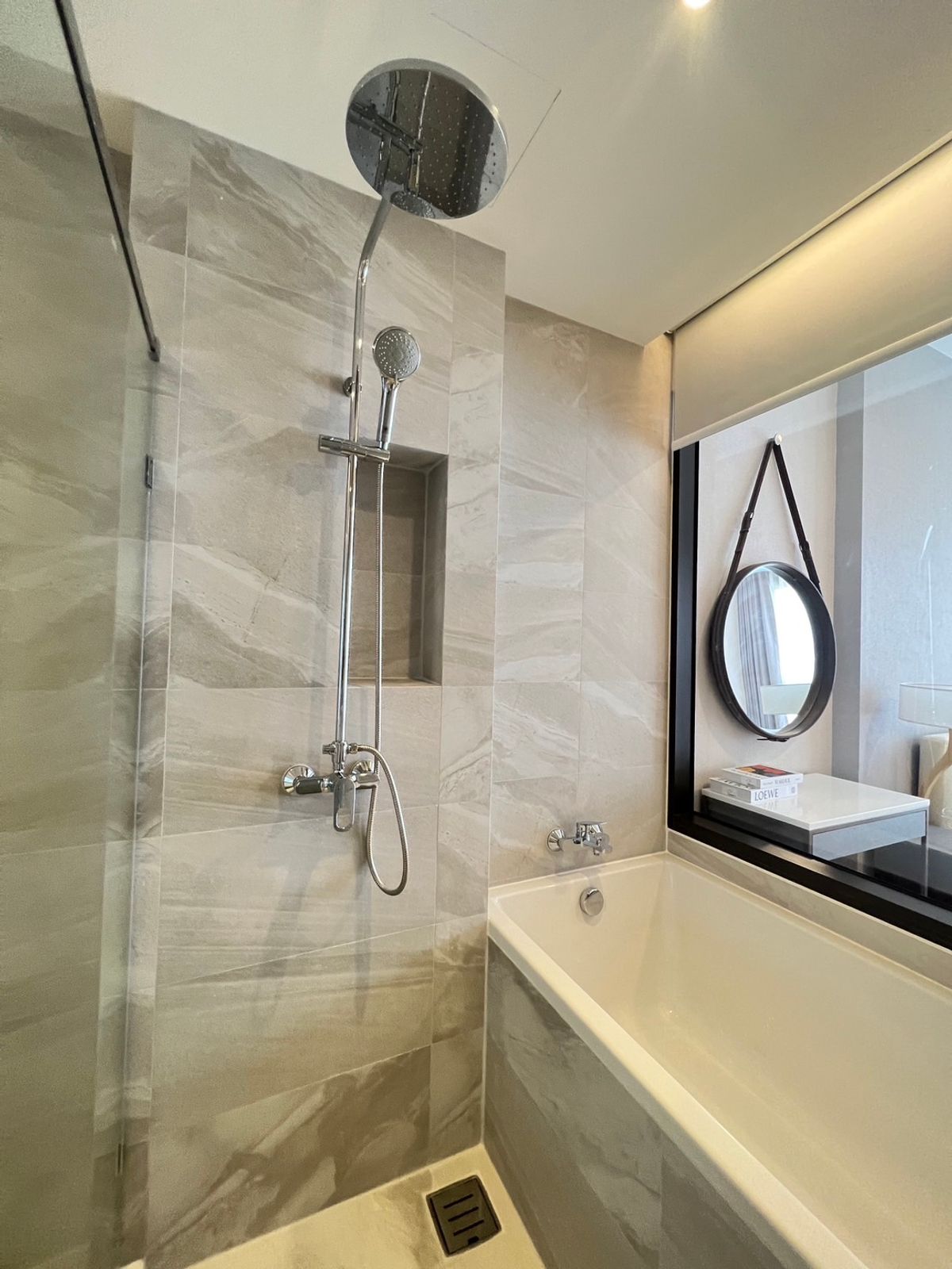 For RentCondoSriracha Laem Chabang Ban Bueng : RC021123 Condo for Rent Keen Center Sriracha, Only One Condo on the Best Location in Sriracha