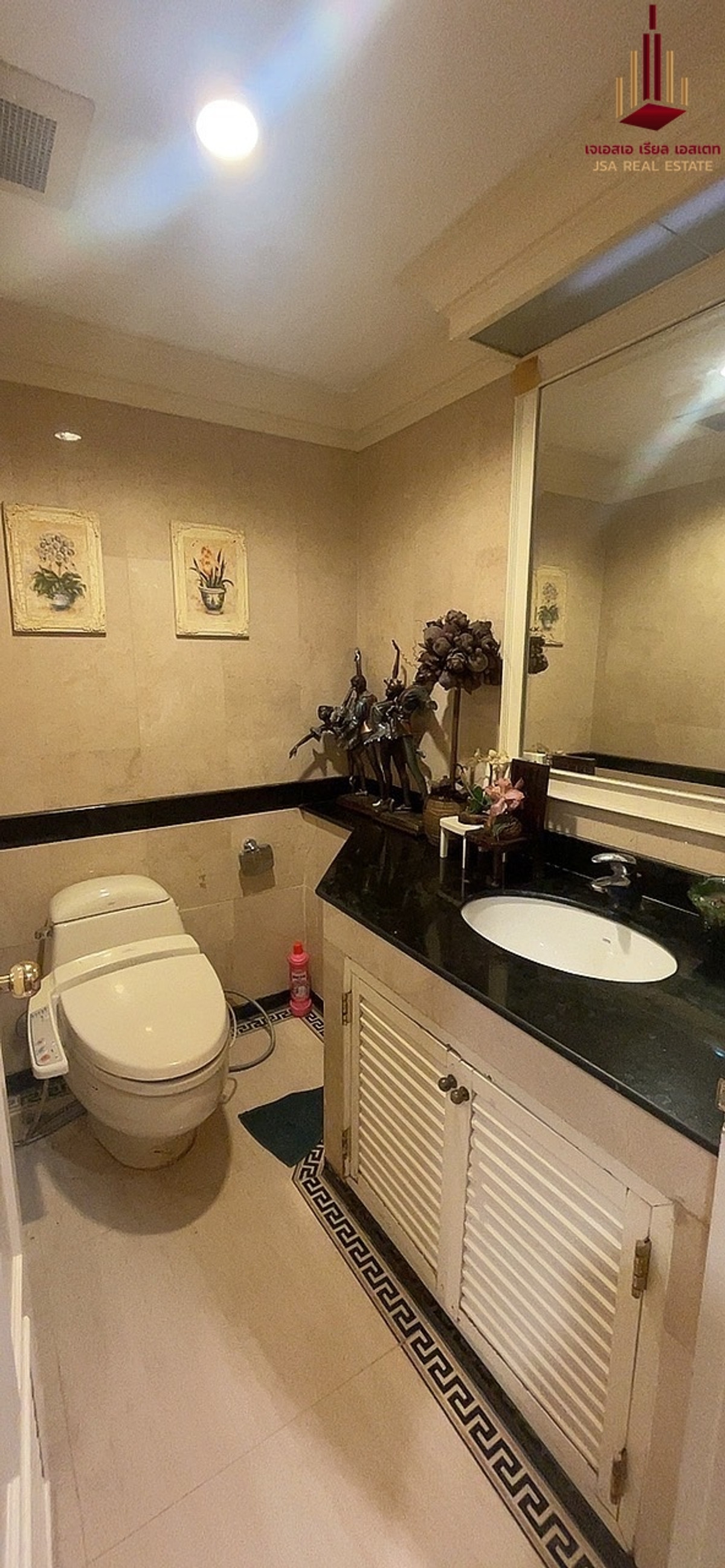 ให้เช่าคอนโดสุขุมวิท อโศก ทองหล่อ : ✨ For Rent: Las Colinas Condo ✨  💰 Only 65,000 THB/month