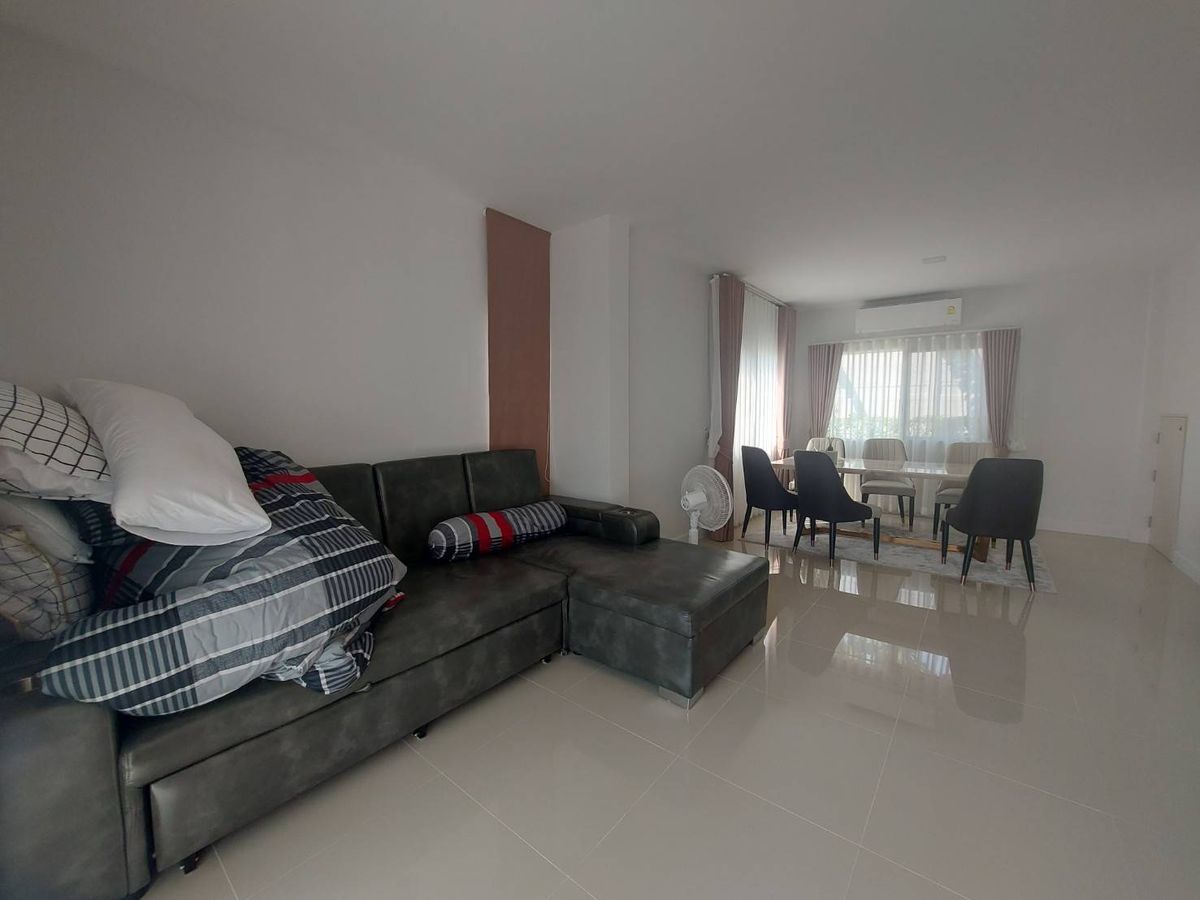 ให้เช่าสมุทรปราการ สำโรง : ให้เช่าบ้านเดี่ยว หมู่บ้านแกรนด์พลีโน่บางนา กิ่งแก้ว 37 พร้อมอยู่ (N.1544)