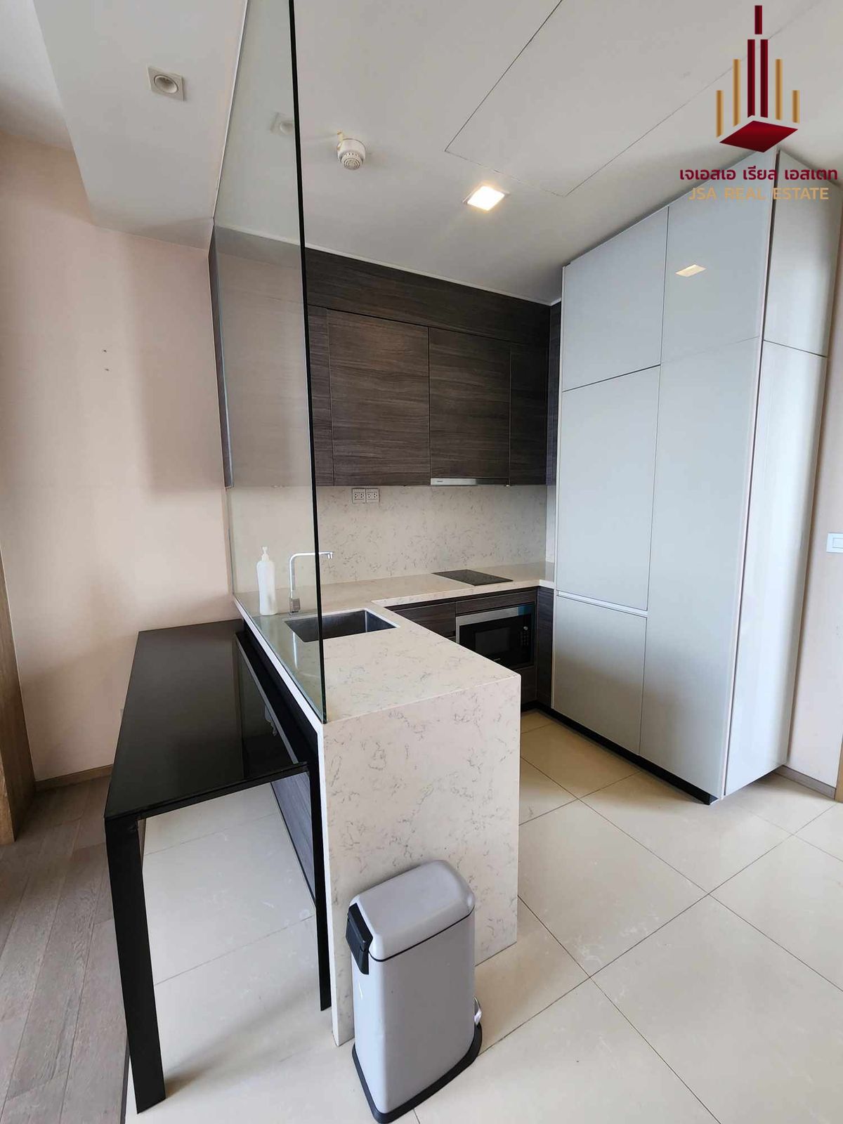 ให้เช่าคอนโดสุขุมวิท อโศก ทองหล่อ : ✨ For Rent: The Esse Asoke Condo ✨  💰 Only 45,000 THB/month