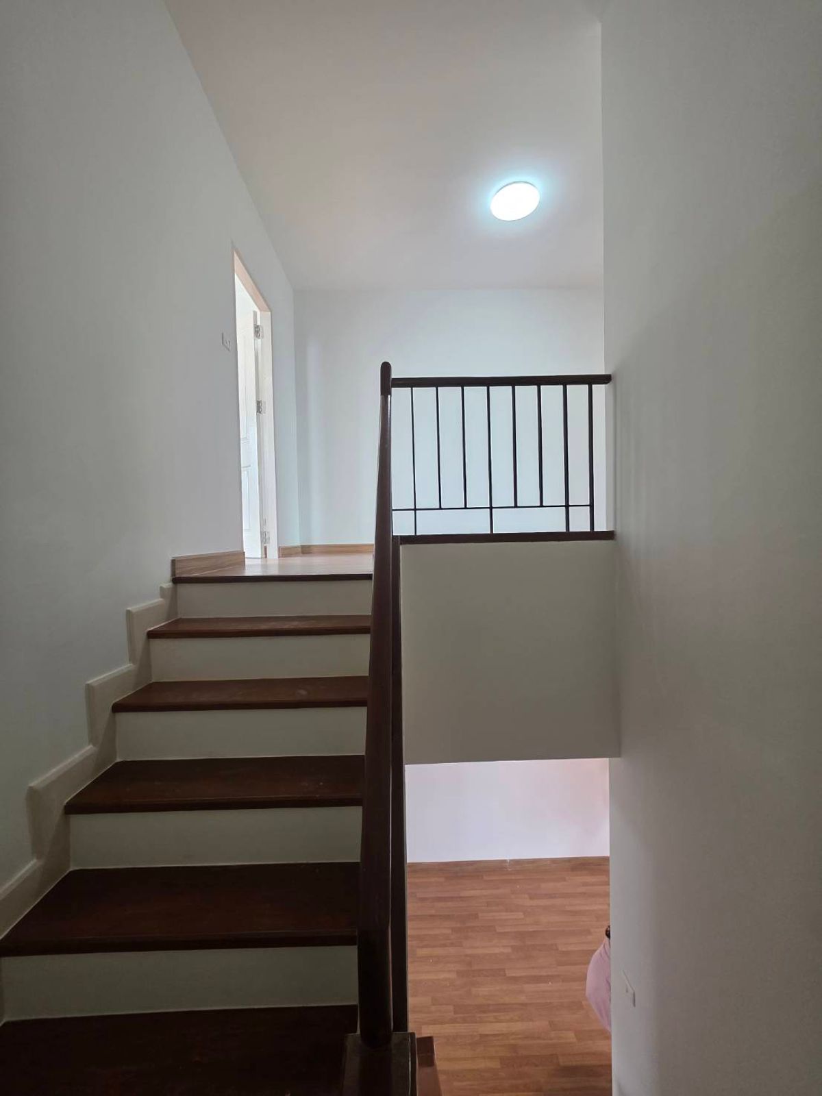 For RentTownhomeVipawadee, Don Mueang, Lak Si : Rent a townhome Chuan Chuen Modus Vibhavadi, near Laksi BTS just 3 minutes