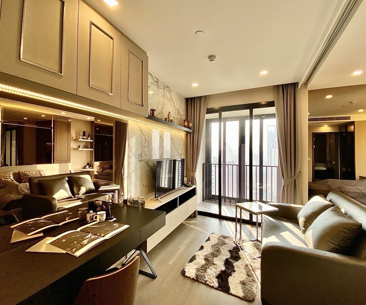 ให้เช่าคอนโดสุขุมวิท อโศก ทองหล่อ : พร้อมอยู่ 30,000 Ashton Asoke ติดต่อ Line: katk03