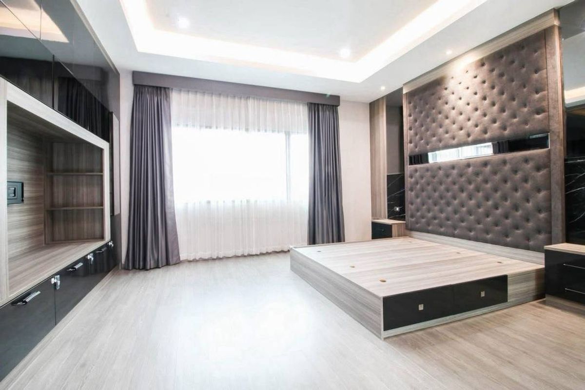 ให้เช่าทาวน์โฮมเกษตร นวมินทร์ ลาดปลาเค้า : ทาวน์เฮ้าส์ให้เช่า ✨ Landmark Ekamai-Ramindra ✨ 3 ห้องนอน 4 ห้องน้ำ เฟอร์นิเจอร์ และ เครื่องใช้ไฟฟ้าครบ 