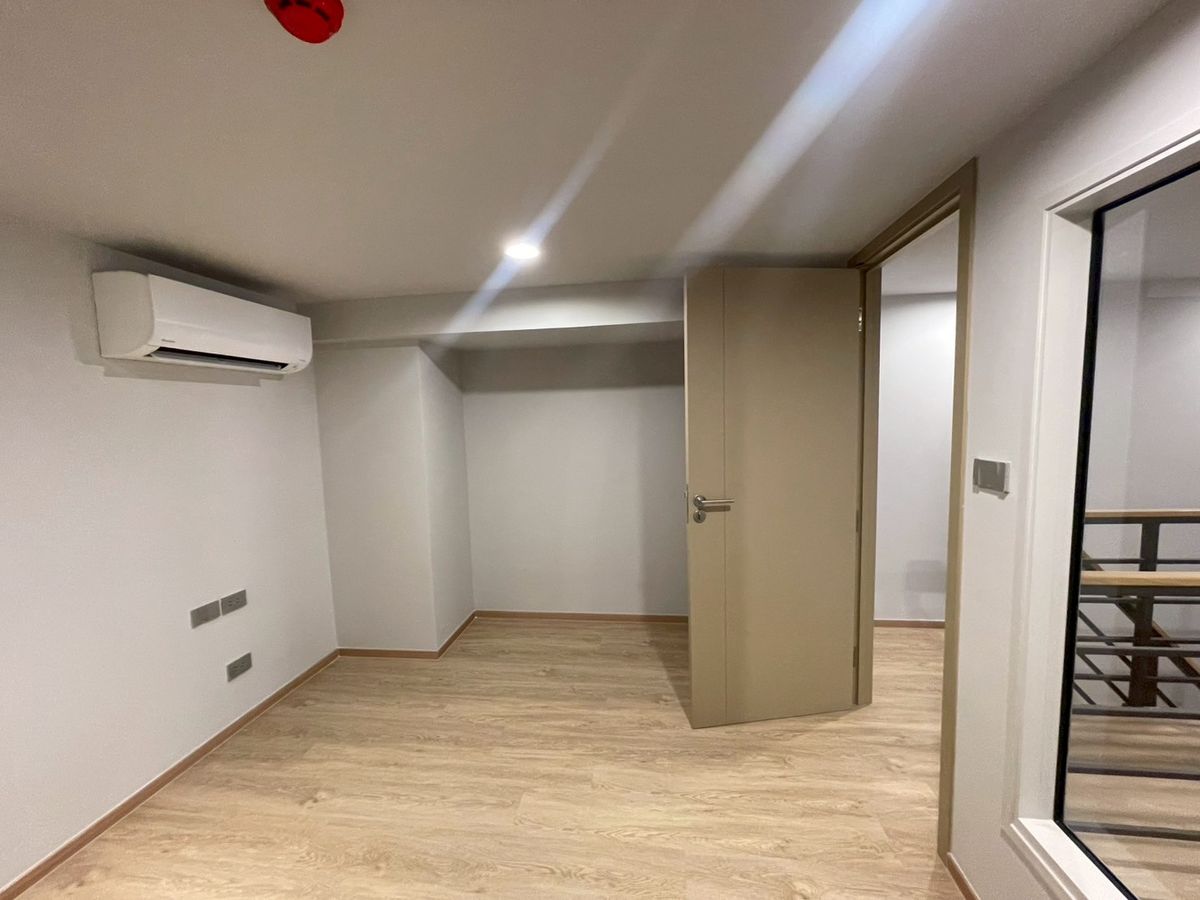 For SaleCondoSiam Paragon ,Chulalongkorn,Samyan : Sell down payment culture chula 2 bedroom 1 bath price 10.9 MB only