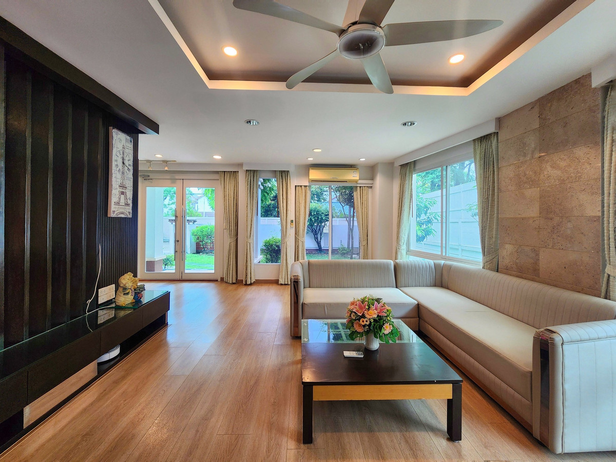 ให้เช่าบ้านลาดพร้าว เซ็นทรัลลาดพร้าว : SK05031 ให้เช่าบ้านลาดพร้าว2  บ้านเดี่ยวหลังใหญ่ พื้นที่เยอะ เลียบทางด่วน เอกมัย - รามอินทรา