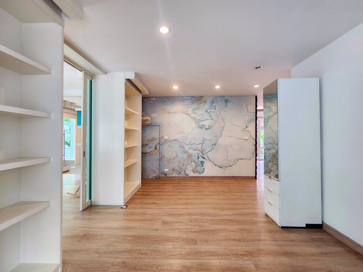 ให้เช่าบ้านลาดพร้าว เซ็นทรัลลาดพร้าว : SK05031 ให้เช่าบ้านลาดพร้าว2  บ้านเดี่ยวหลังใหญ่ พื้นที่เยอะ เลียบทางด่วน เอกมัย - รามอินทรา