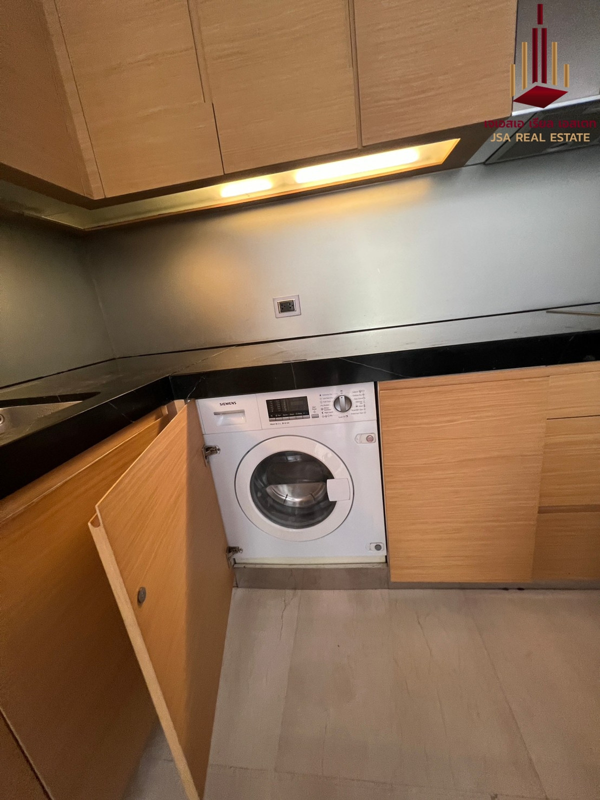 For RentCondoSilom, Saladaeng, Bangrak : ✨ For Rent: Saladaeng Residence Cono ✨ 💰 ONLY 48,000 THB/Month