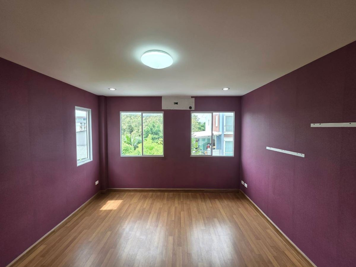 For RentTownhomeVipawadee, Don Mueang, Lak Si : Rent a townhome Chuan Chuen Modus Vibhavadi, near Laksi BTS just 3 minutes