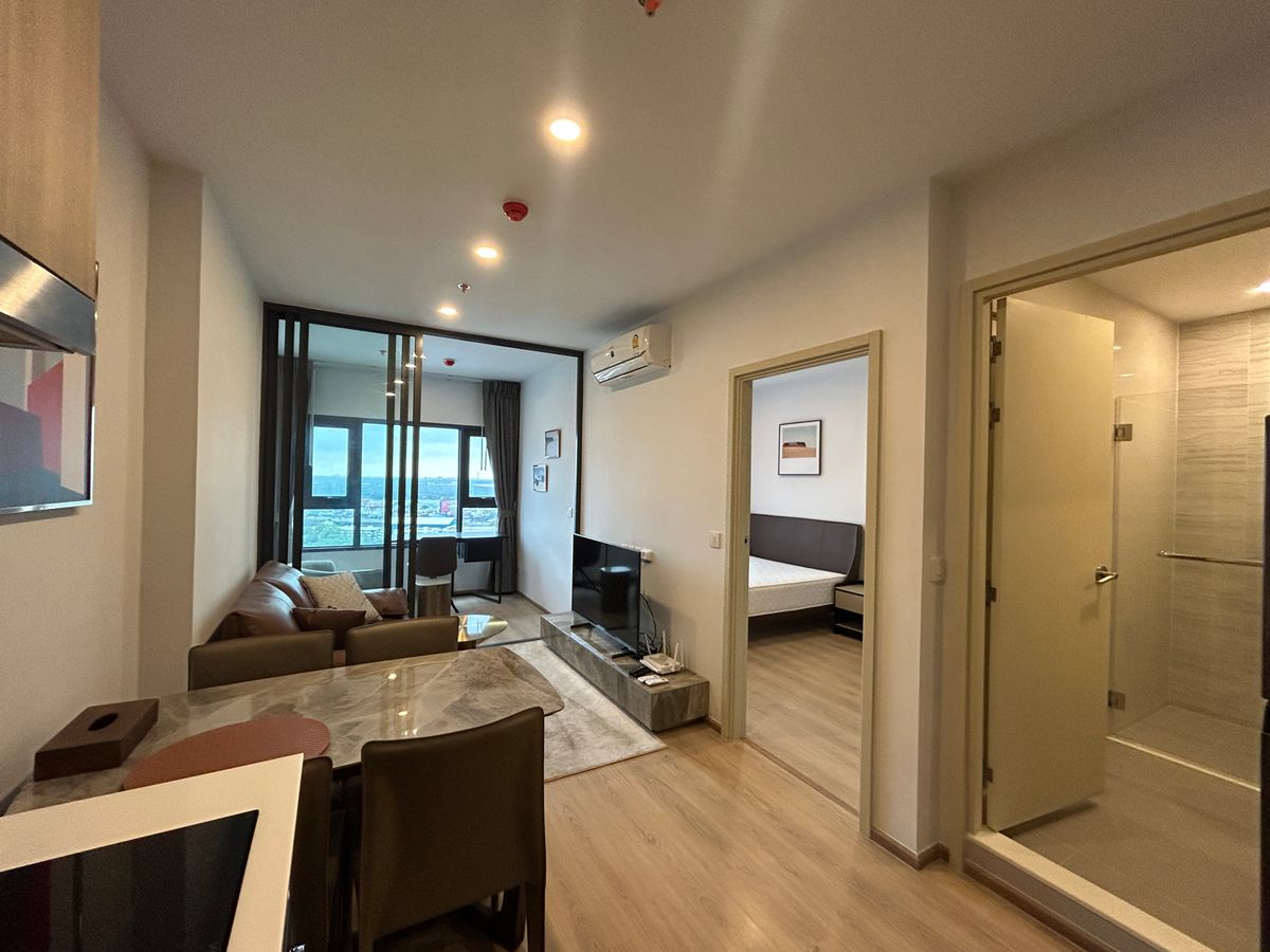 ให้เช่าคอนโดคลองเตย กล้วยน้ำไท : 🚪Life Rama4-Asoke 🛏️ห้องสวย ✨มีหลายห้อง 🌐 ทำเลดี📍ชั้นสูง 🌤️วิวสวย 🛋️เฟอร์นิเจอร์ครบ 📺เครื่องใช้ไฟฟ้าครบ (ราคาพิเศษ)