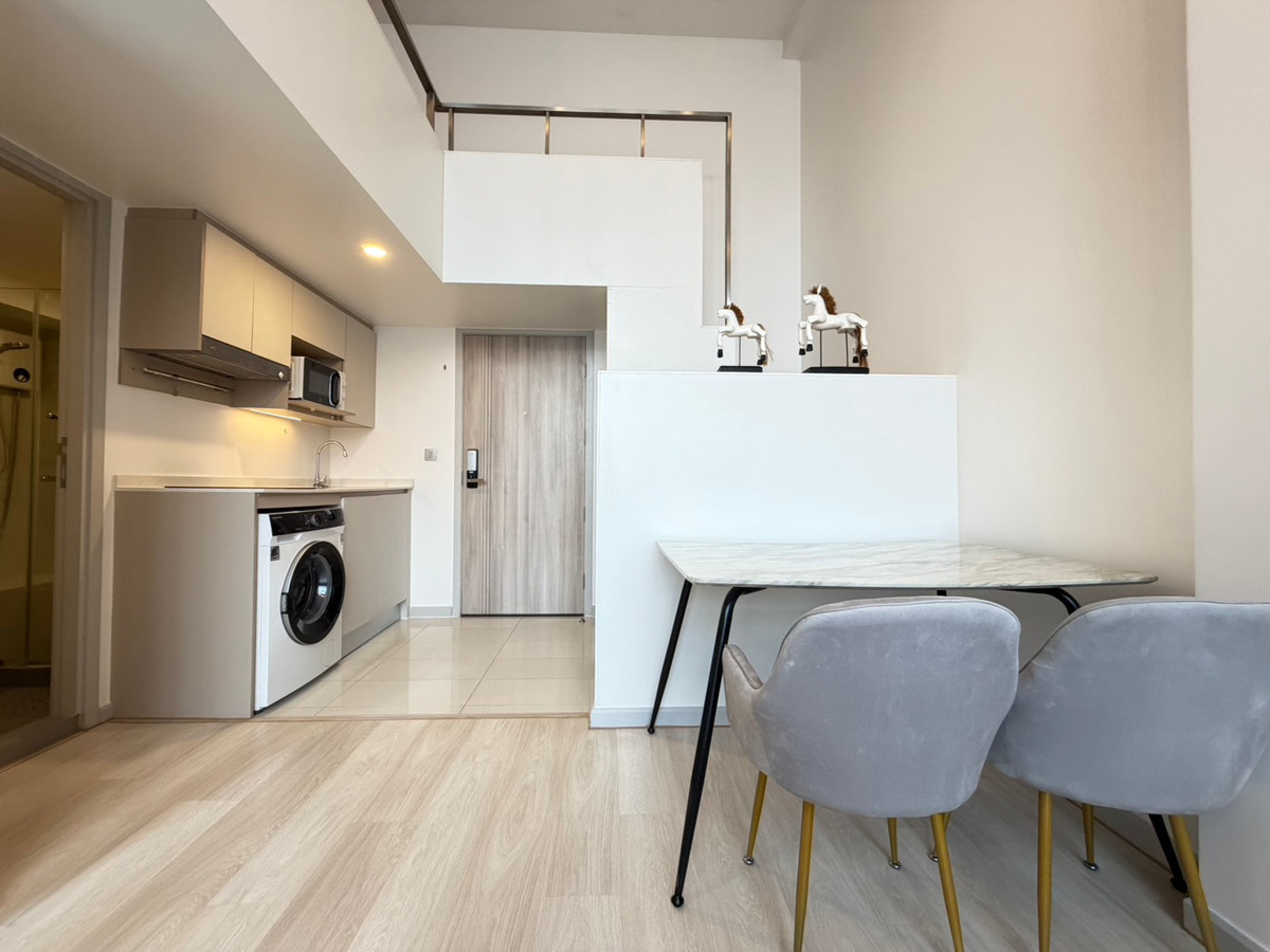 For RentCondoSathorn, Narathiwat : 🏢 For Rent: Night Bridge Prime Sathorn 🛏 Type: 1 bedroom 1 bathroom 📏 Size: 37 sq.m. 💰 Price: 29,000 baht/month 📍 Location: City center, convenient to travel