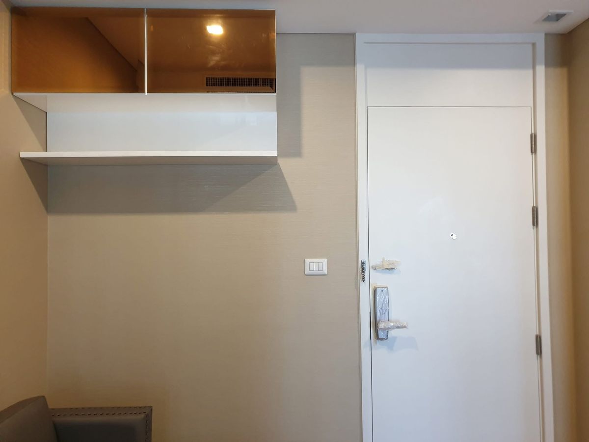 ให้เช่าคอนโดลาดพร้าว เซ็นทรัลลาดพร้าว : ให้เช่า 📍 The Saint Residences 📍 เฟอร์นิเจอร์ และ เครื่องใช้ไฟฟ้าครบ ใกล้ BTS ห้าแยกลาดพร้าว