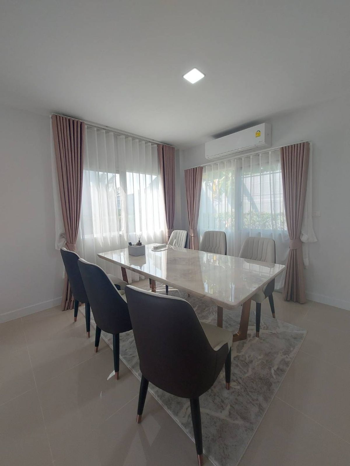 ให้เช่าสมุทรปราการ สำโรง : ให้เช่าบ้านเดี่ยว หมู่บ้านแกรนด์พลีโน่บางนา กิ่งแก้ว 37 พร้อมอยู่ (N.1544)