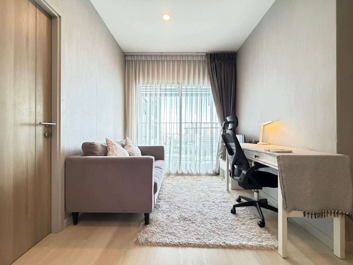 For RentCondoSathorn, Narathiwat : 🏢 For Rent: Night Bridge Prime Sathorn 🛏 Type: 1 bedroom 1 bathroom 📏 Size: 37 sq.m. 💰 Price: 29,000 baht/month 📍 Location: City center, convenient to travel
