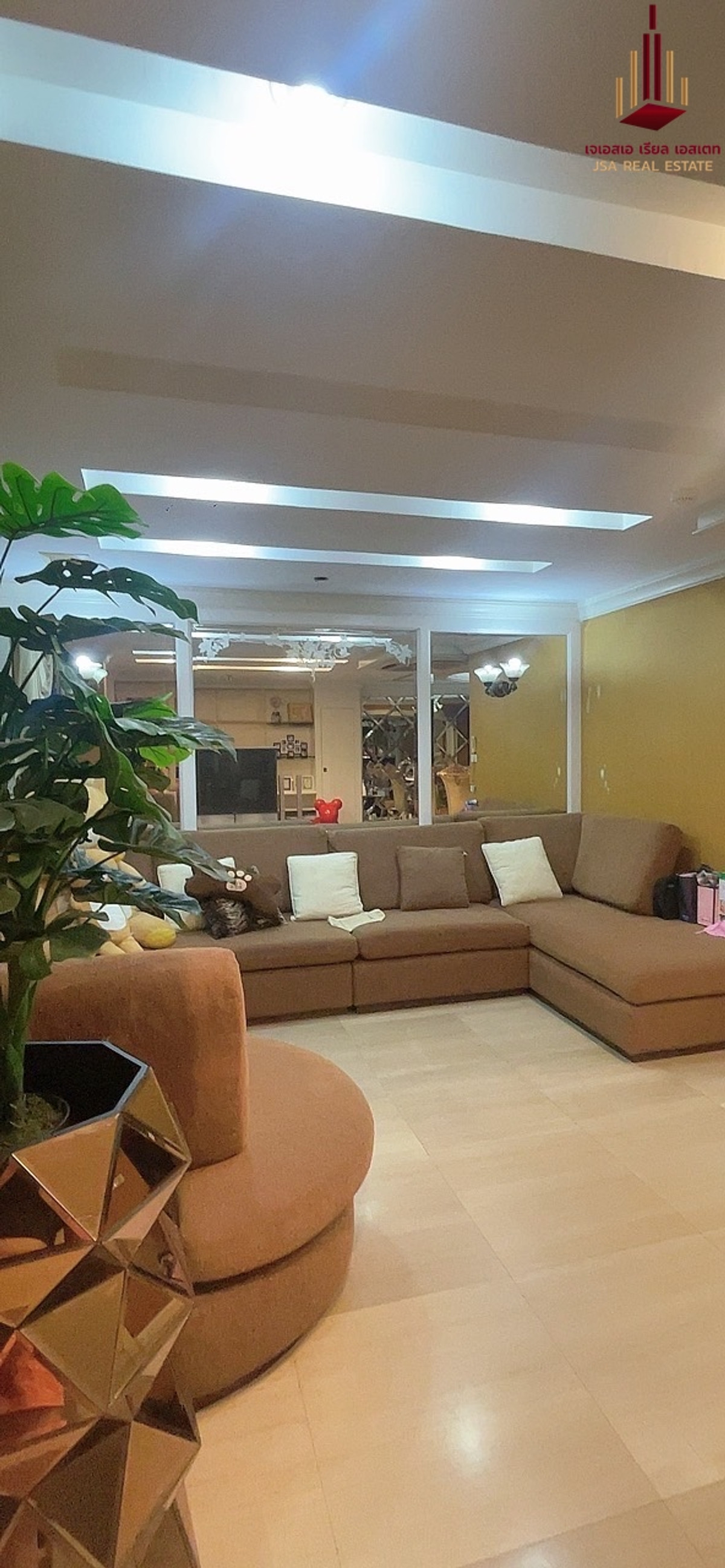 ให้เช่าคอนโดสุขุมวิท อโศก ทองหล่อ : ✨ For Rent: Las Colinas Condo ✨  💰 Only 65,000 THB/month