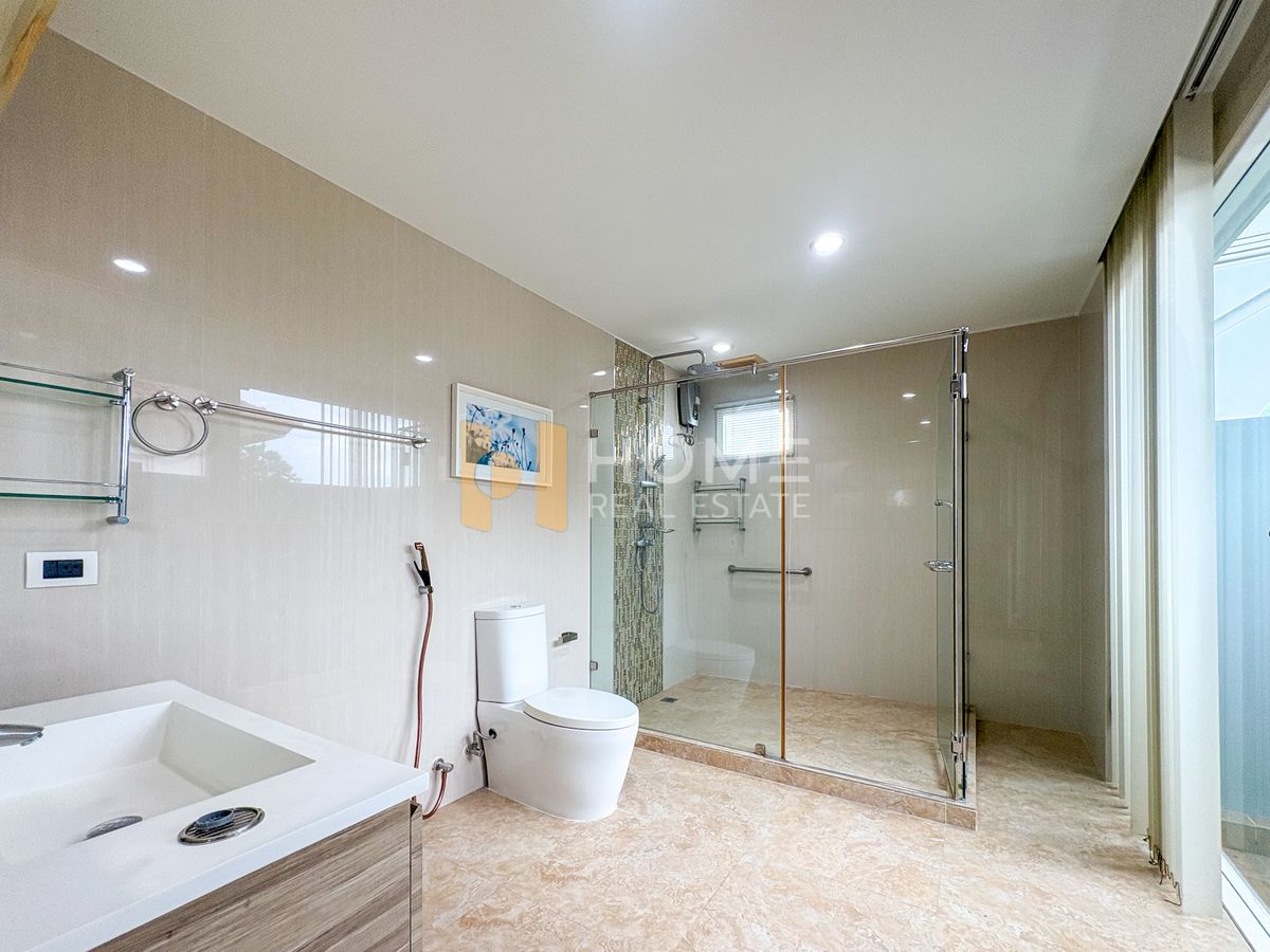 ขายบ้านเกษตร นวมินทร์ ลาดปลาเค้า : บ้านหรูหลังใหญ่ แปลงมุม 🔥 ลัดดารมย์ อิลิแกนซ์ เกษตร - นวมินทร์ / 5 ห้องนอน (ขาย), Laddarom Elegance Kaset - Nawamin / 5 Bedrooms (FOR SALE) TPM061