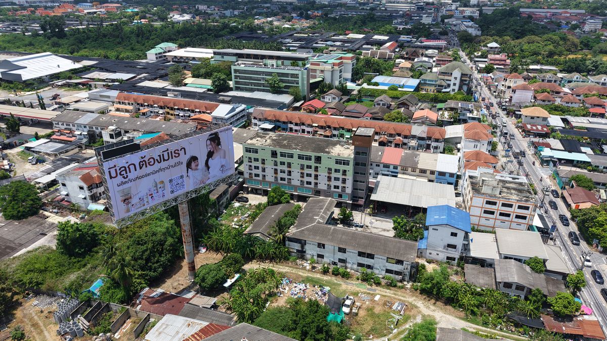 ขายสำนักงานนนทบุรี บางใหญ่ บางบัวทอง :  ขายด่วน! อพาร์ตเมนต์ 6 ชั้น บางใหญ่ บางคูรัด รายได้ 400k/เดือน | Yield 8% | พร้อมผู้เช่า
