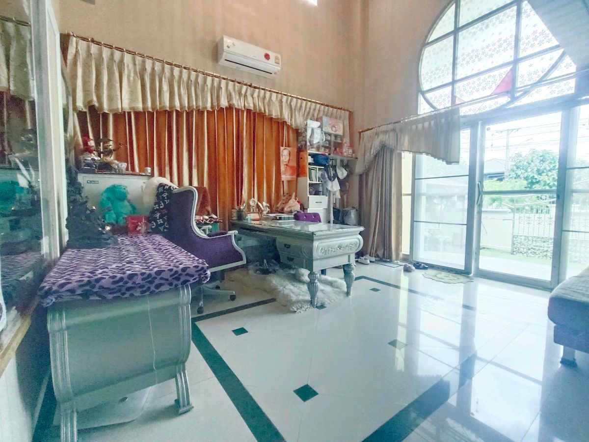 For SaleHousePinklao, Charansanitwong : Detached house High ceilings, airy, quiet, convenient to travel