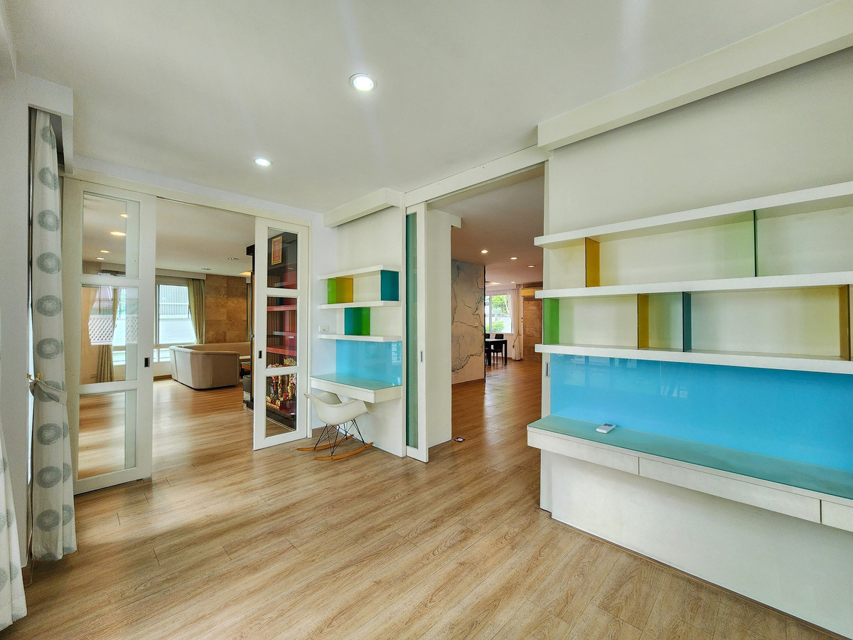 ให้เช่าบ้านลาดพร้าว เซ็นทรัลลาดพร้าว : SK05031 ให้เช่าบ้านลาดพร้าว2  บ้านเดี่ยวหลังใหญ่ พื้นที่เยอะ เลียบทางด่วน เอกมัย - รามอินทรา