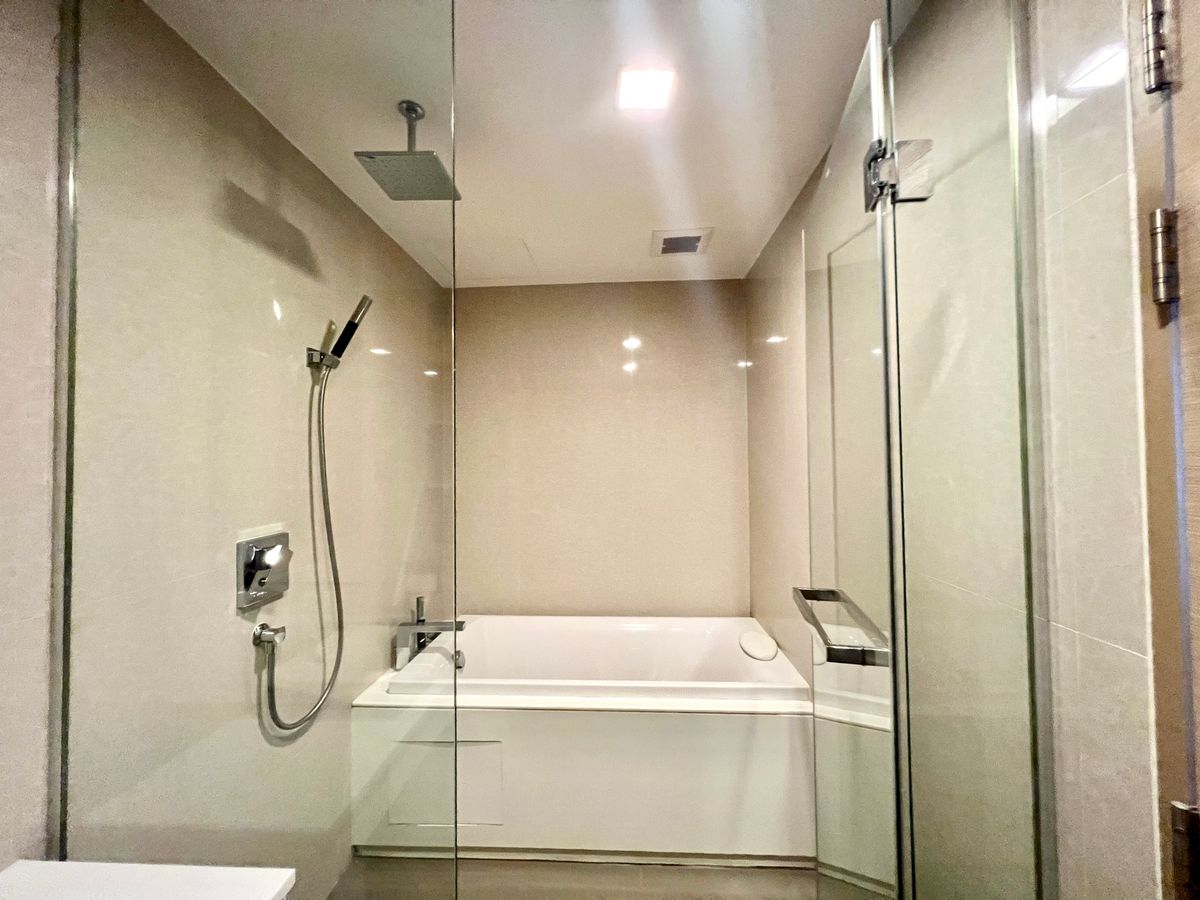 For SaleCondoSukhumvit, Asoke, Thonglor : Selling with 1 bedroom tenant 7.7 million Liv@49 Sukhumvit 49