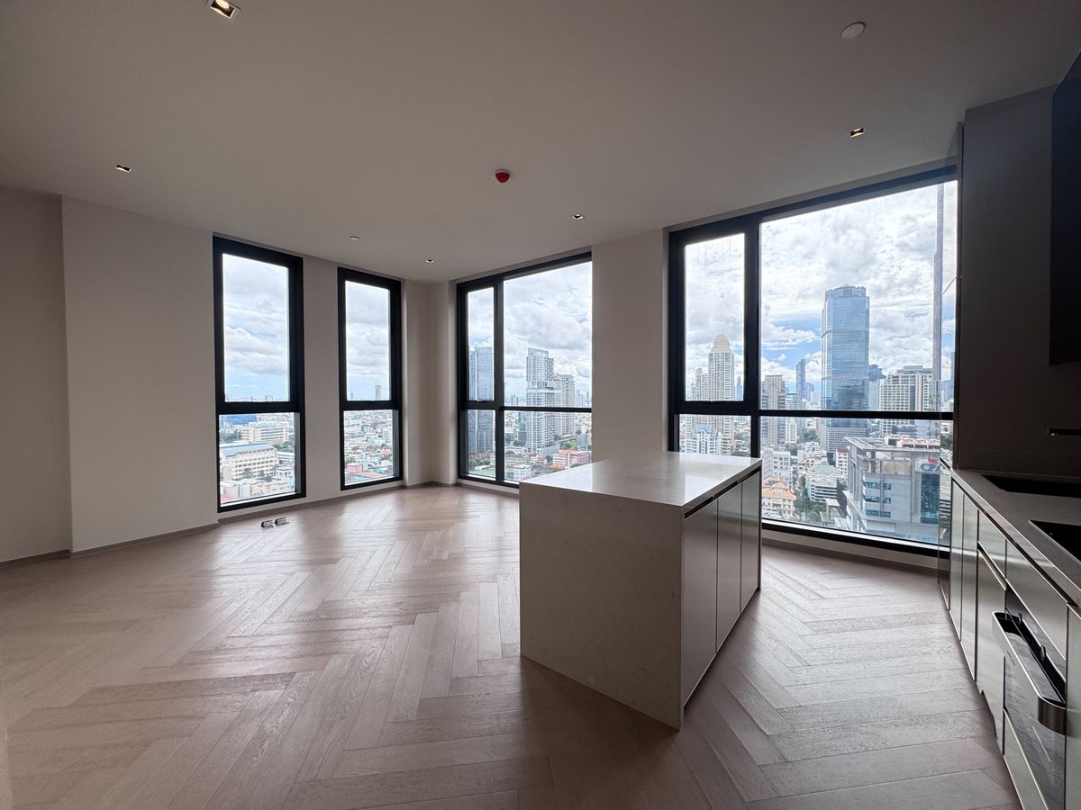 ขายคอนโดสาทร นราธิวาส : 2 Bed 2 Bath 95.65 SQ.M. The Reserve Sathorn