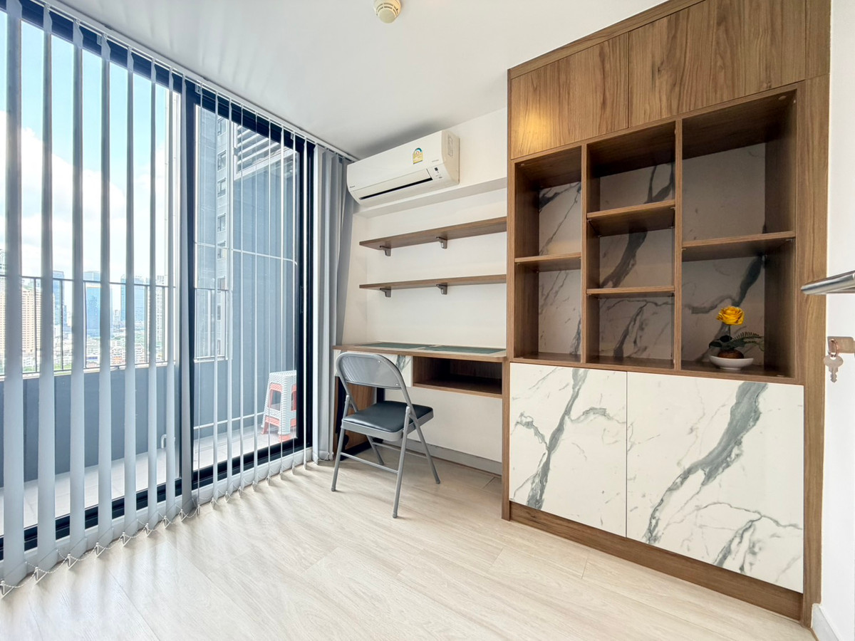 For RentCondoSathorn, Narathiwat : 🏢 For Rent: Night Bridge Prime Sathorn 🛏 Type: 1 bedroom 1 bathroom 📏 Size: 37 sq.m. 💰 Price: 29,000 baht/month 📍 Location: City center, convenient to travel