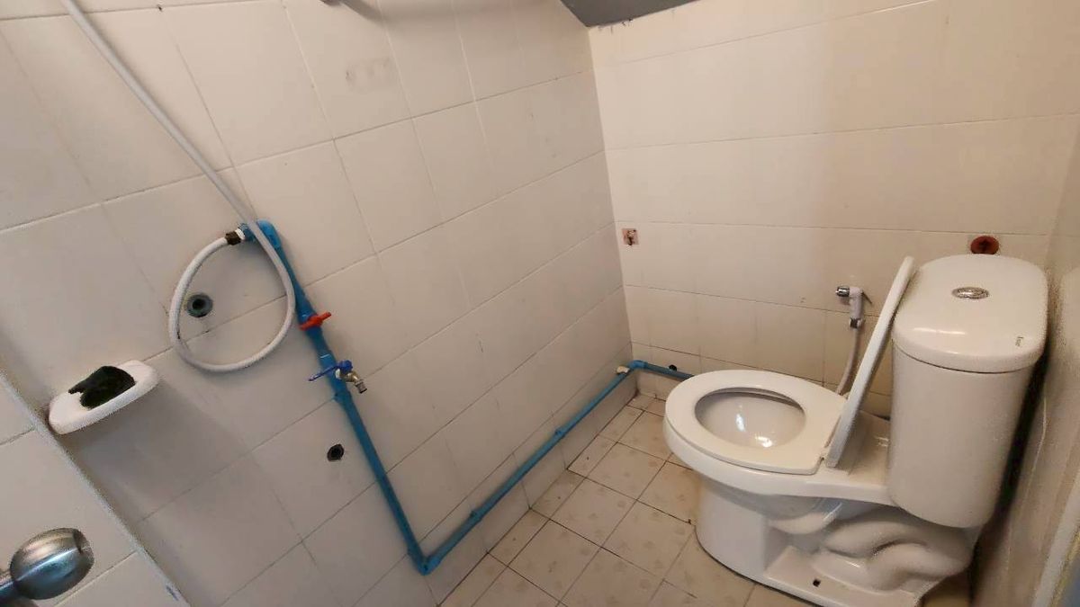 For SaleShop HouseMahachai Samut Sakhon : For Sale: 3.5-Storey Commercial Building – Baan Fahsai