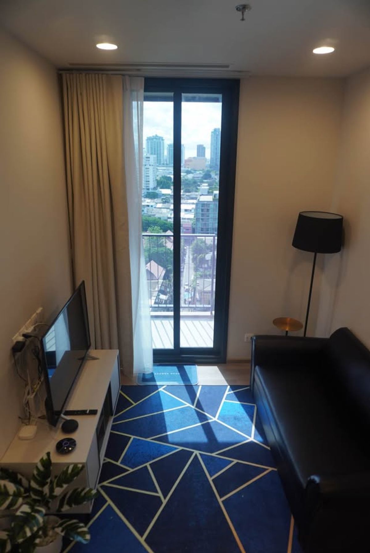 For SaleCondoSukhumvit, Asoke, Thonglor : Oka Haus Sukhumvit 36 ​​/ 1 Bedroom (SALE WITH TENANT), Oka Haus Sukhumvit 36 ​​/ 1 Bedroom (Sale with Tenant) NONT120