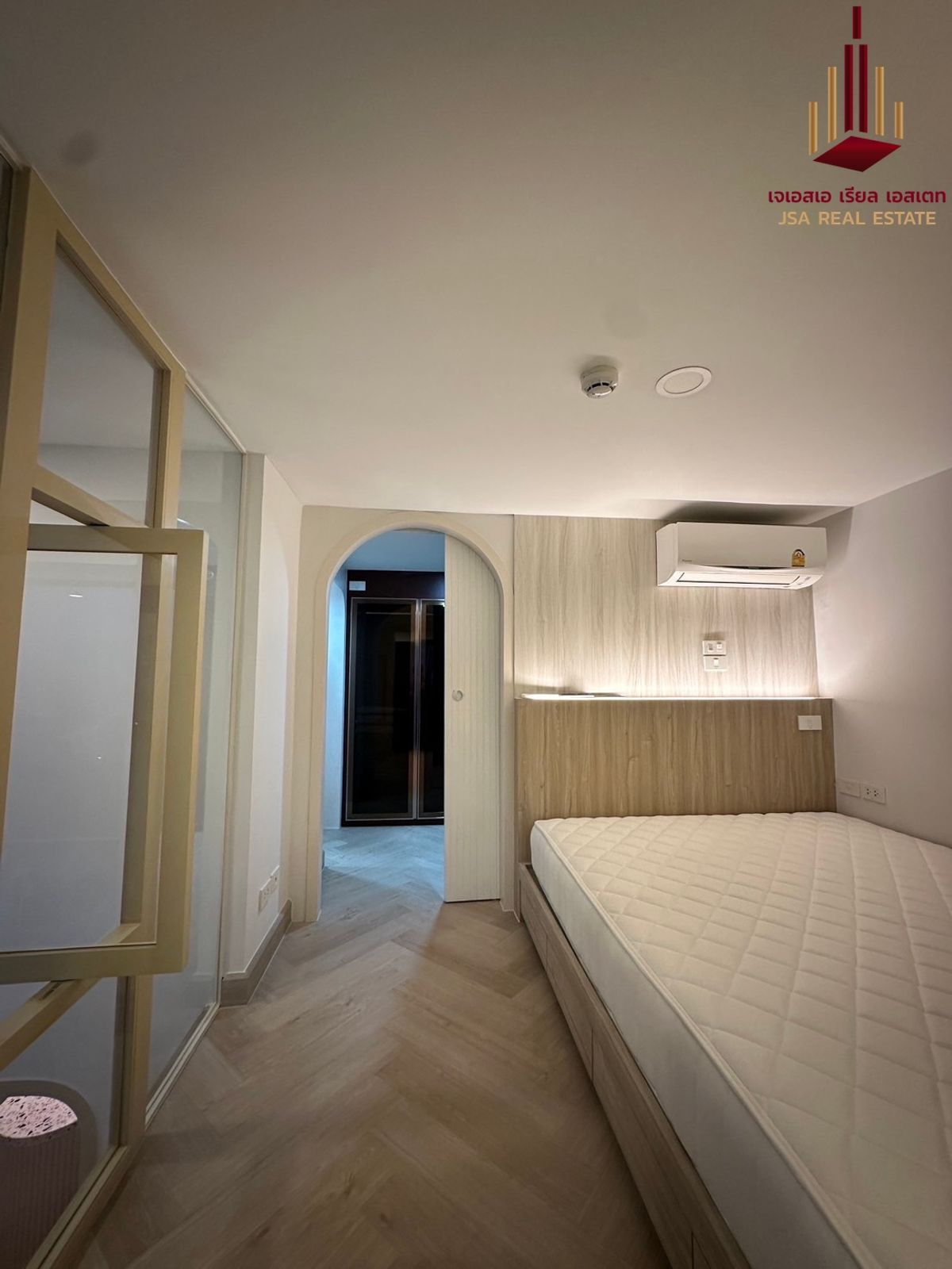 For RentCondoKasetsart, Ratchayothin : ✨ For Rent: Knightsbridge Space Ratchayothin Condo ✨ 💰 ONLY 45,000 THB/Month