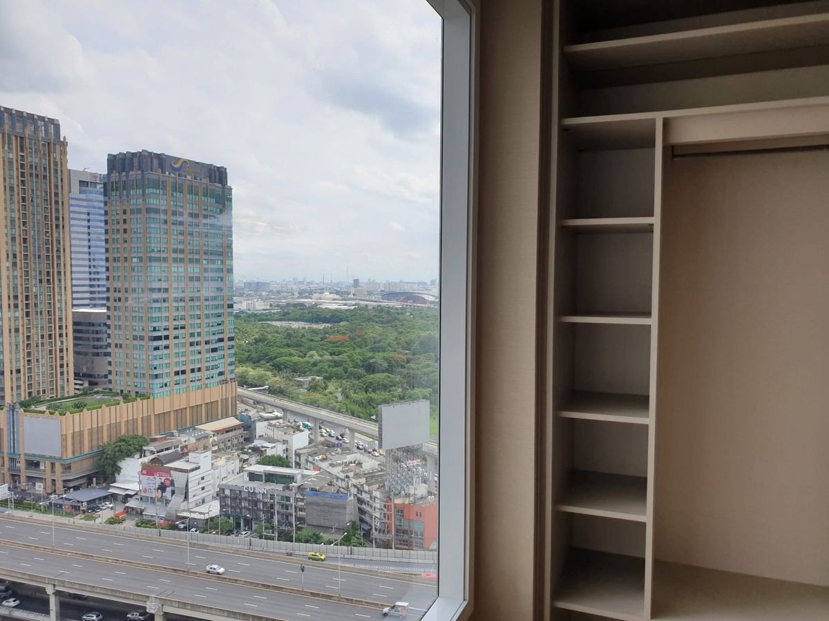 ให้เช่าคอนโดลาดพร้าว เซ็นทรัลลาดพร้าว : ให้เช่า 📍 The Saint Residences 📍 เฟอร์นิเจอร์ และ เครื่องใช้ไฟฟ้าครบ ใกล้ BTS ห้าแยกลาดพร้าว