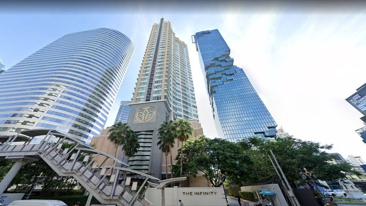 For SaleCondoSathorn, Narathiwat : ✨ Luxury Living in Sathorn | The Infinity Central CBD RARE RARE Pretty View ready to transfer immediately 💯