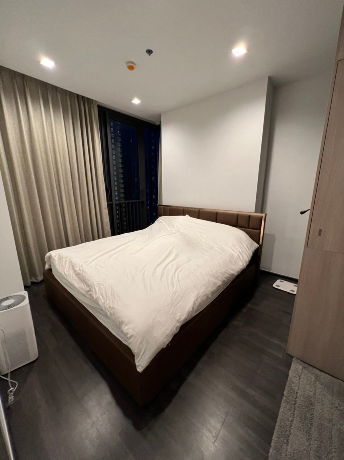 For RentCondoRama9, Petchburi, RCA : !! Beautiful room for rent, Condo The Line Asoke-Ratchada, near MRT Rama 9.