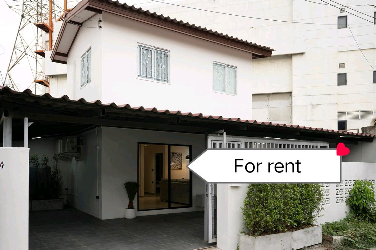 For RentHouseRatchadapisek, Huaikwang, Suttisan : 🔥 House for Rent Huai Khwang Pracharat Bamphen 🔥🔥 Near MRT Huai Khwang