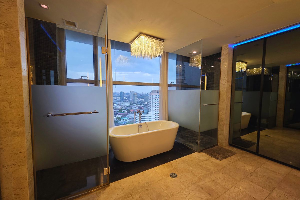 For SaleCondoRama3 (Riverside),Satupadit : 🌅 Best price! Luxury riverside condo with house-sized space | The Pano Rama 3 🌅