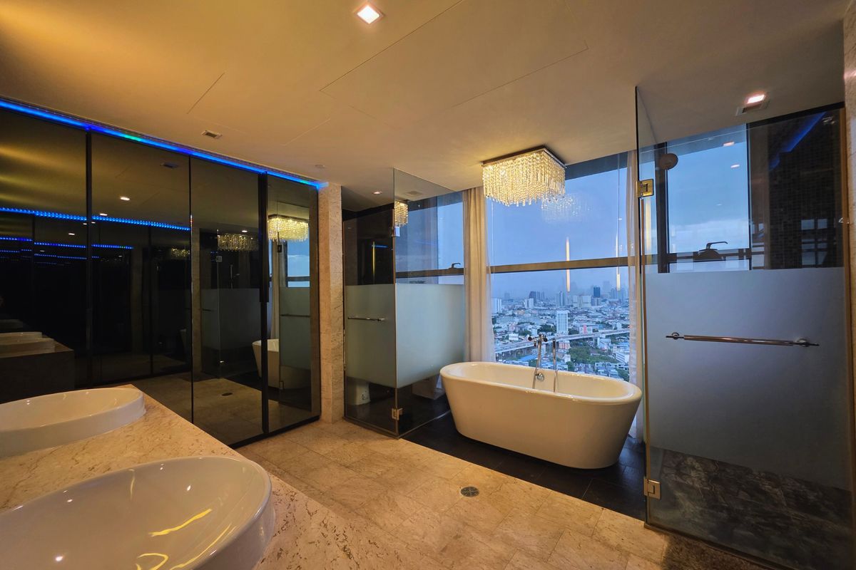 For SaleCondoRama3 (Riverside),Satupadit : 🌅 Best price! Luxury riverside condo with house-sized space | The Pano Rama 3 🌅
