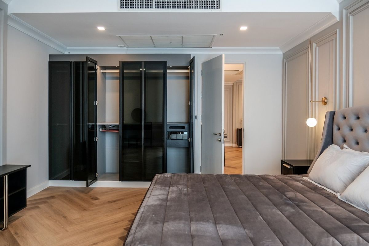 For RentCondoSukhumvit, Asoke, Thonglor : RC090625 3-bedroom condo for rent at Nusasiri Grand Sukhumvit 42, next to BTS Ekkamai.