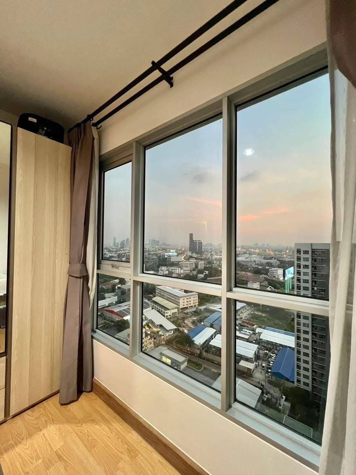 For SaleCondoKhlongtoei, Kluaynamthai : Urgent sale 📍 Aspire Rama 4 📍 Fully furnished and equipped, near BTS Ekkamai