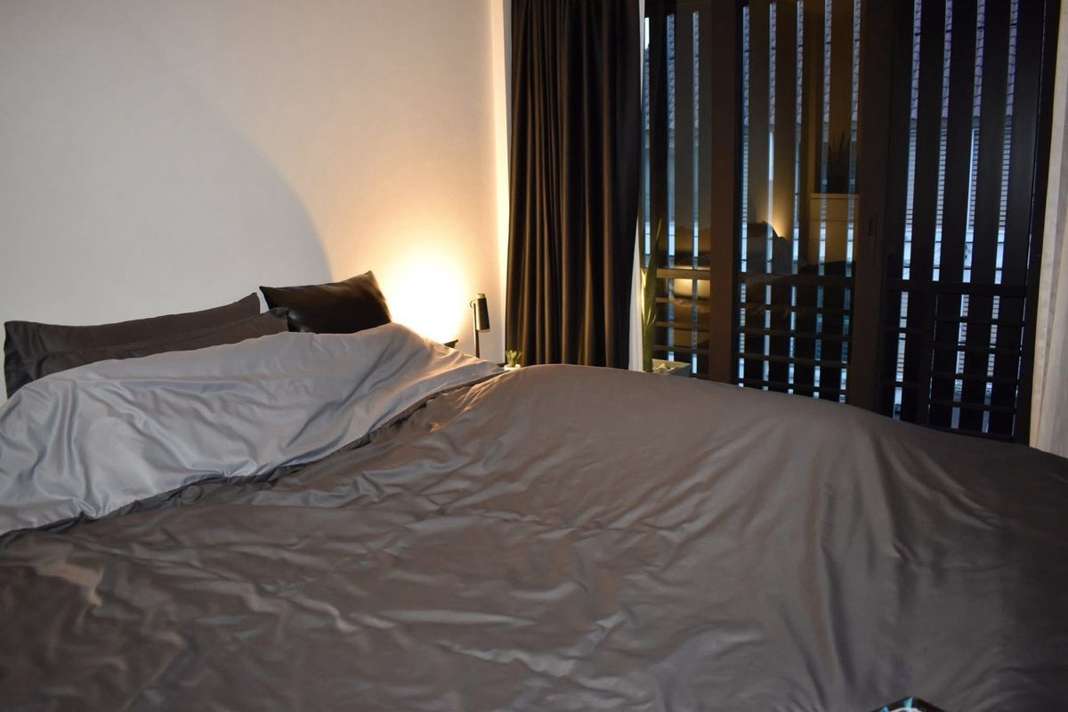 ขายทาวน์โฮมเลียบทางด่วนรามอินทรา : 📢👇ทาวน์โฮมออฟฟิศ 3 ชั้น รีโนเวทใหม่ทั้งหลัง พร้อมผู้เช่าต่างชาติ สไตล์ลอฟท์ ใจกลางเกษตร-นวมินทร์ สัญญาระยะยาวถึง เมษายน 2570 ค่าเช่า 38k เหมาะสำหรับนักลงทุน รับรายได้ทันทีหลังโอนกรรมสิทธิ์