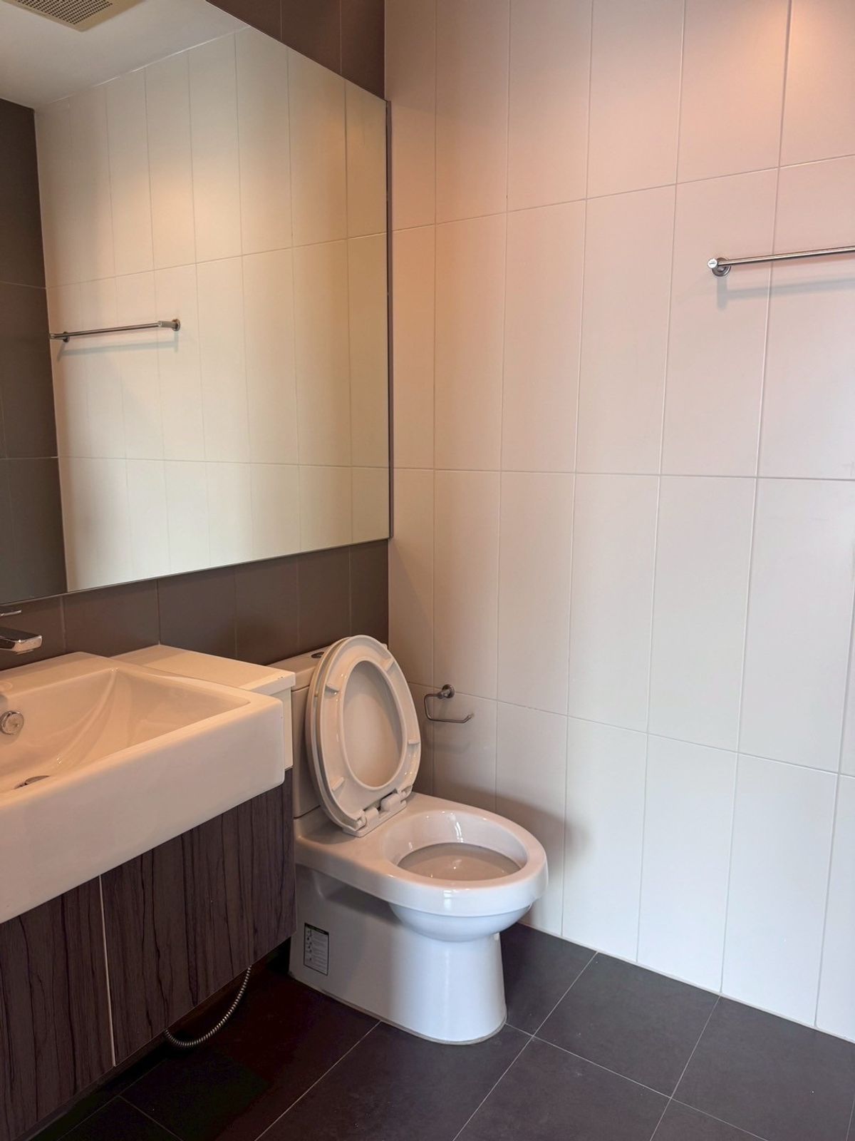 For SaleCondoRatchadapisek, Huaikwang, Suttisan : Quick sale Centric Huai Khwang Station Huai Khwang Station 1 Bedroom 1 Bathroom (Special price)