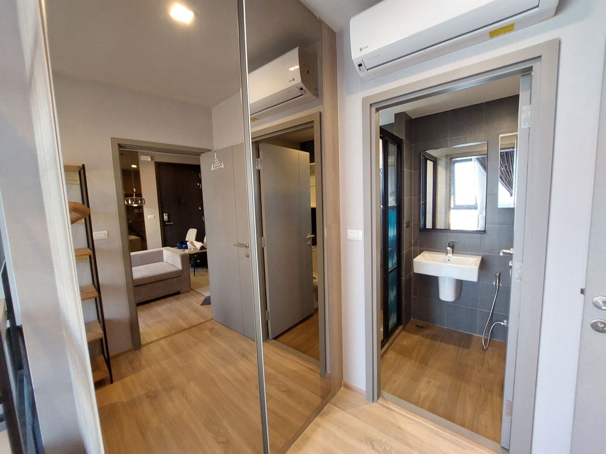 For SaleCondoRama9, Petchburi, RCA : Urgent sale 📍 The Base Garden Rama 9 📍 near APL Ramkhamhaeng, complete with furniture and appliances