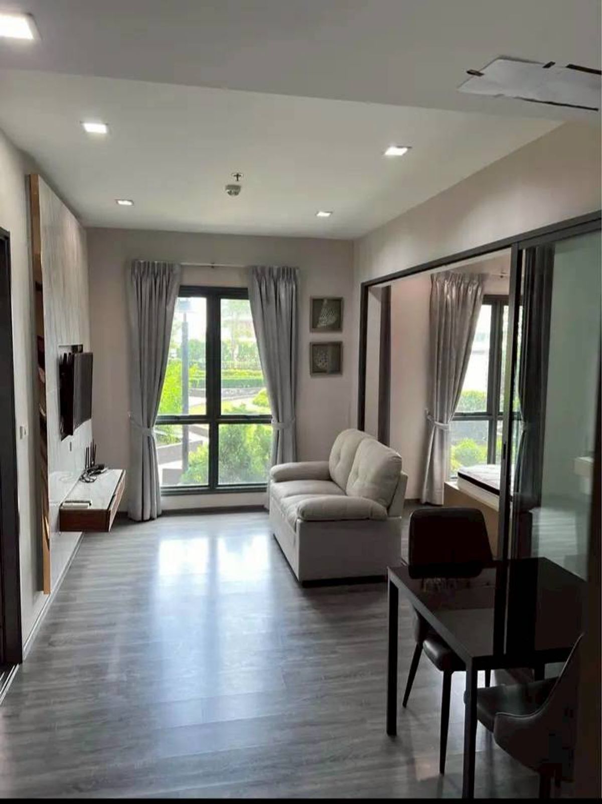 For RentCondoWongwianyai, Charoennakor : ★ The Rich Sathorn-Taksin ★ 44 sq m., 5th floor (1 bedroom, 1 bathroom), ★ near BTS Wongwian Yai ★ near Charoen Rat Market, The Mall Tha Phra ★ many amenities ★ complete electrical appliances ★