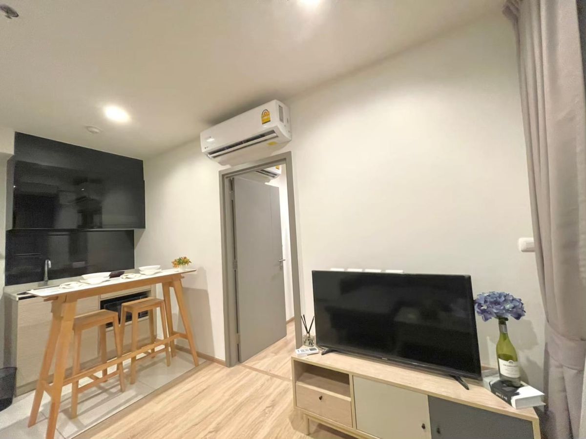 ให้เช่าคอนโดพระราม 9 เพชรบุรีตัดใหม่ RCA : ให้เช่า 📍 The Base Garden Rama 9 📍 ใกล้ APL รามคำแหง เฟอร์นิเจอร์ และ เครื่องใช้ไฟฟ้าครบ 