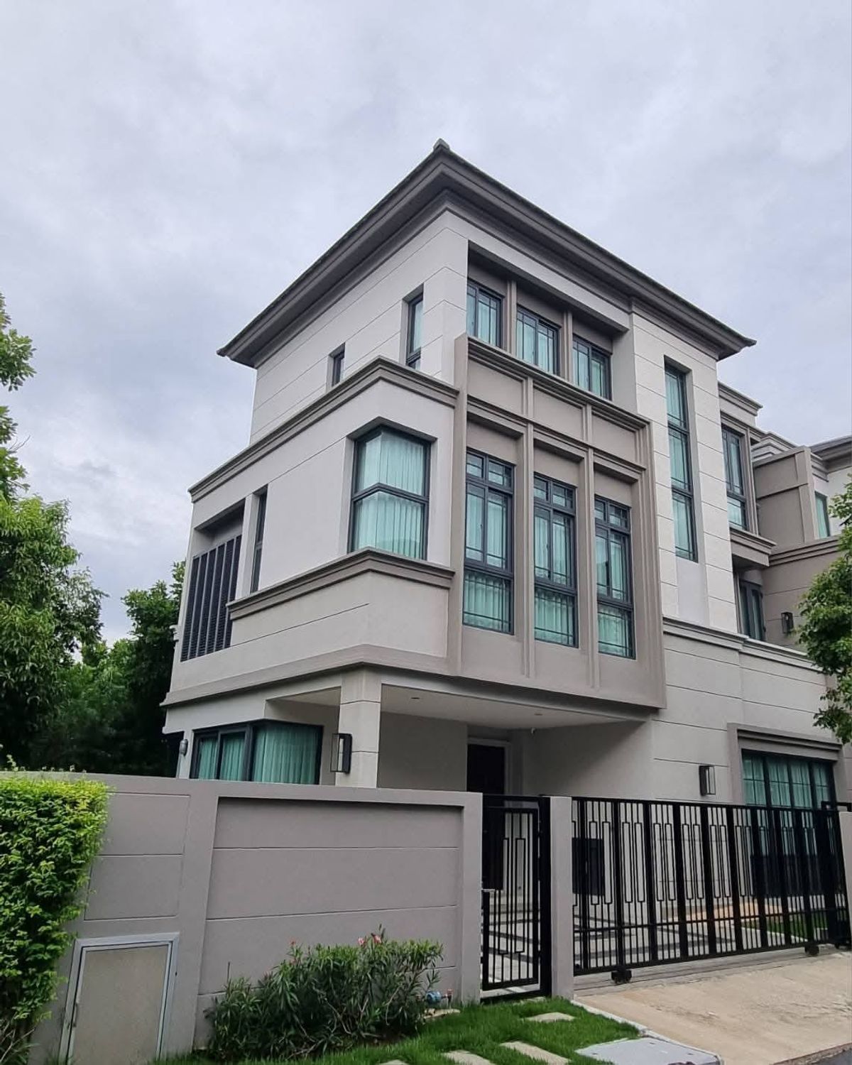 For SaleHouseLadkrabang, Suwannaphum Airport : The Sonne Srinakarin Bangna / 4 Bedrooms (Sale), The Sonne Srinakarin-Banna / 4 Bedrooms (For Sale) FON232