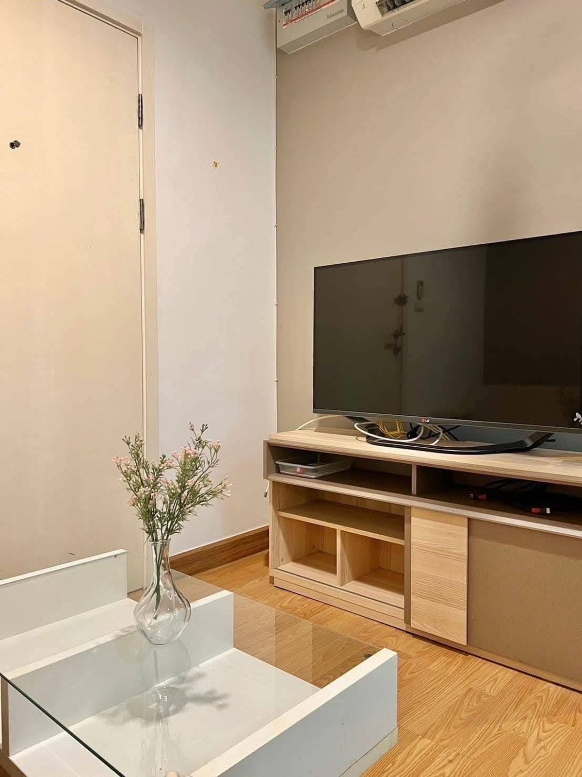 For SaleCondoKhlongtoei, Kluaynamthai : Urgent sale 📍 Aspire Rama 4 📍 Fully furnished and equipped, near BTS Ekkamai